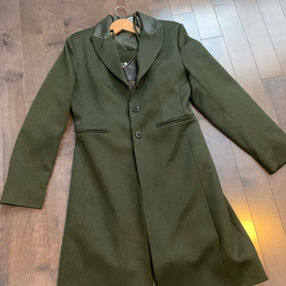 3 pieces suite - Picture 4 of 6